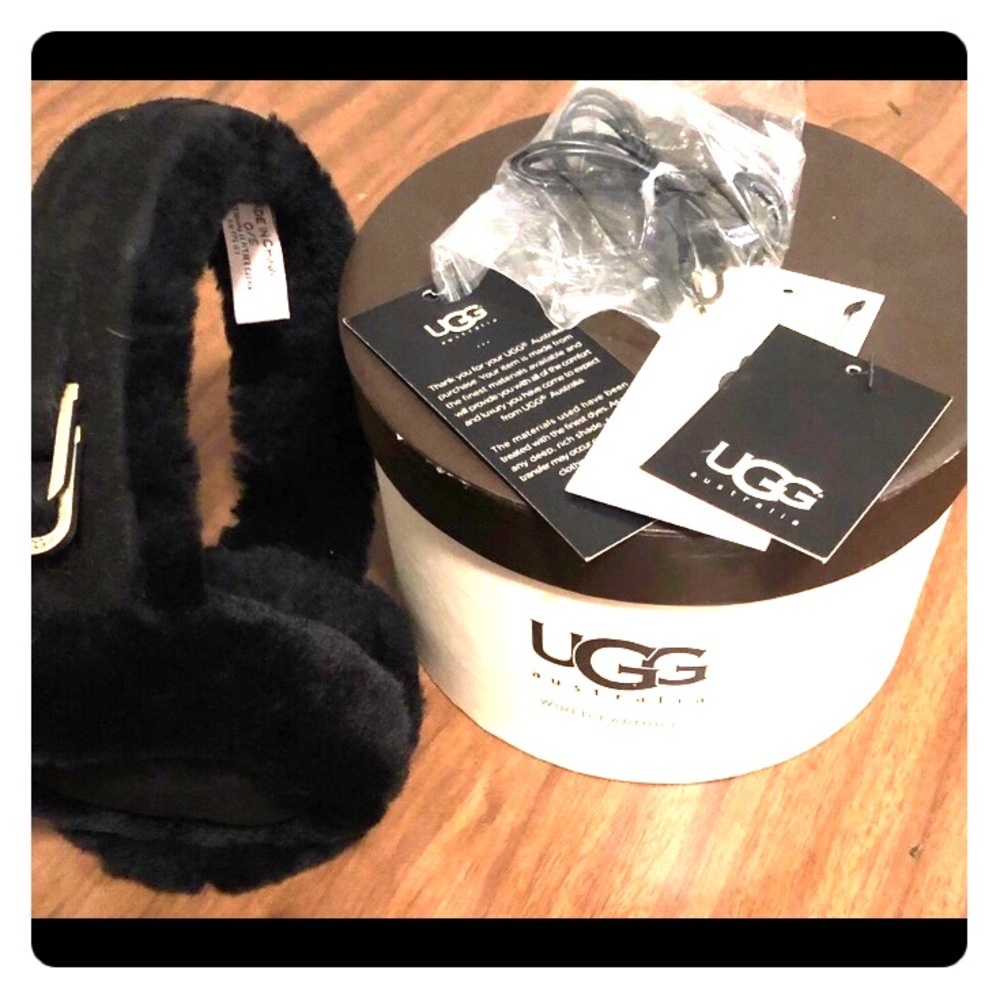 NWT UGG Wired Earmuffs! Bought never used!